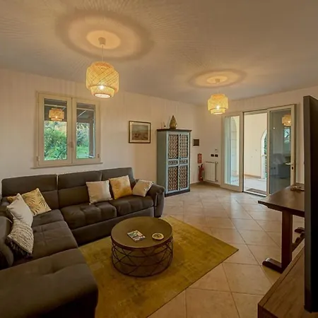 Villa Montalcini - Rive Del Salento *