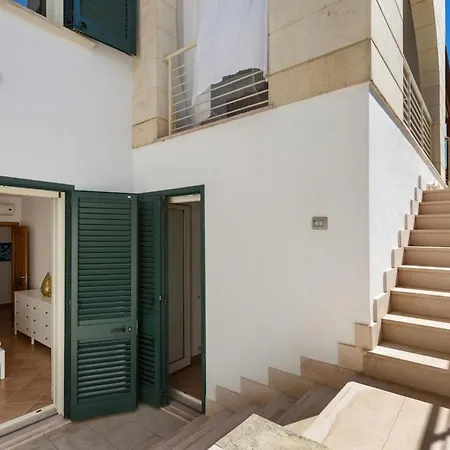 Villa Montalcini - - Rive Del Salento *
